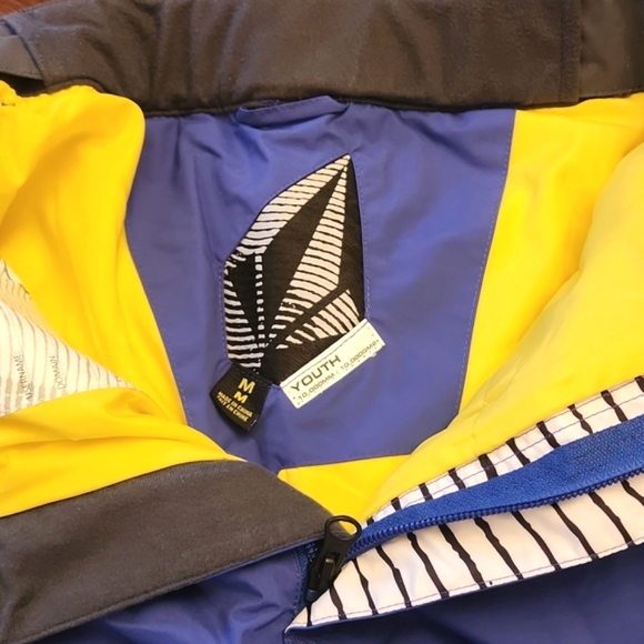 Volcom Snow Pants - Picture 3 of 6